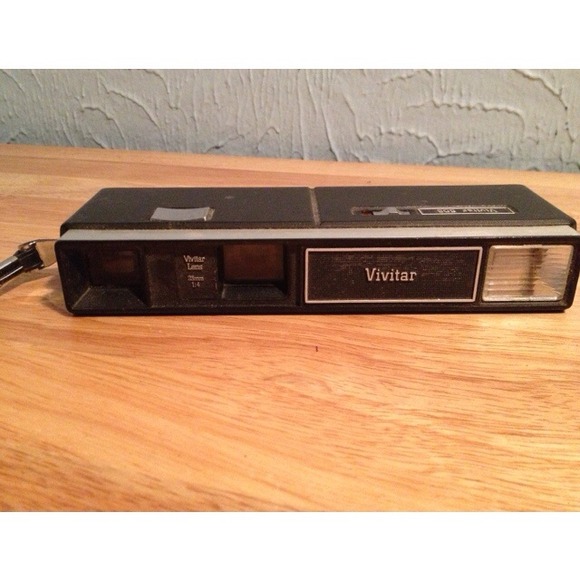 ⭐LAST CHANCE⭐Vintage Vivitar film camera.