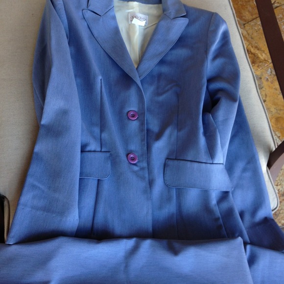 A suit set!    Sale .. Sale