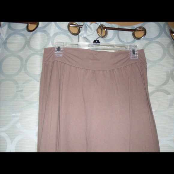 Maxi skirt