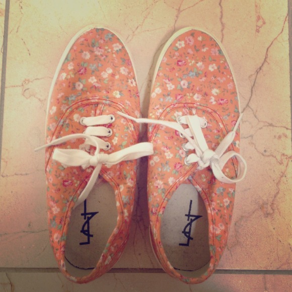 Coral floral shoes