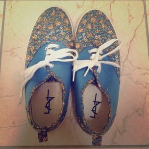 Blue floral shoes