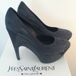 Yves Saint Laurent women's pump