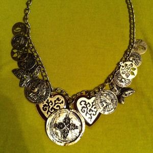✂REDUCED✂Beautiful Antique Gold Necklace