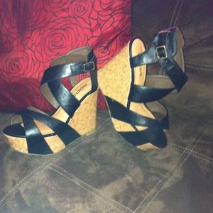 Reserved Black and cork SODA wedges used once