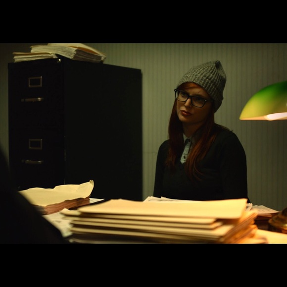 😳MEET THE FAIRLY STABLE SELLER😳 - Picture 2 of 4