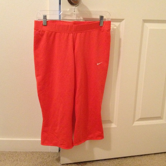 Nike Capri Pants