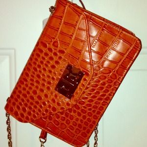 🆕⏬REDUCED!! Jessica Simpson croc crossbody bag 👜