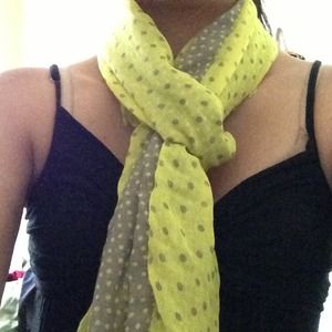 Cute and fashionable scarf!