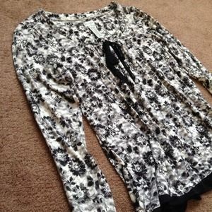 Black and white floral long sleeve