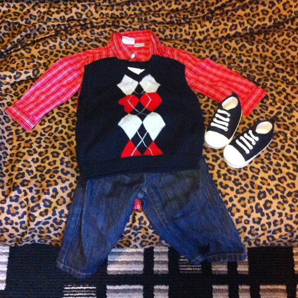 SOLD!!!!!Cute baby fit
