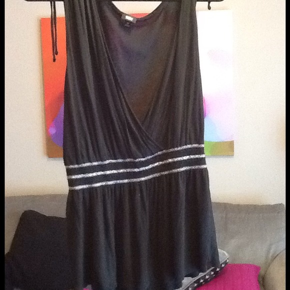 Lightweight sexy plunge shirt traded @julskewl