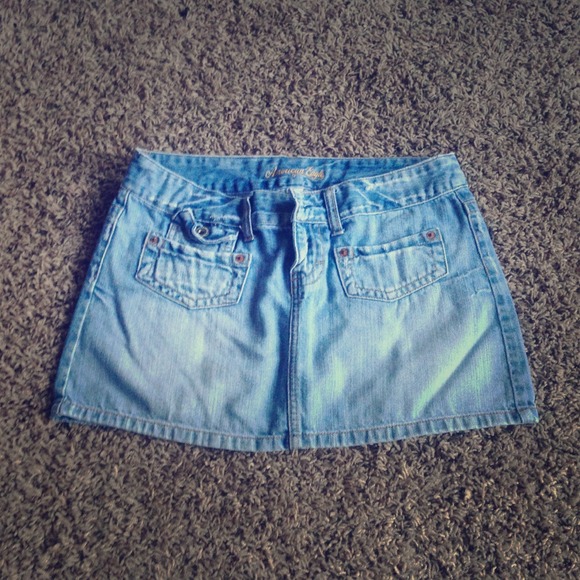 American Eagle Skirt.