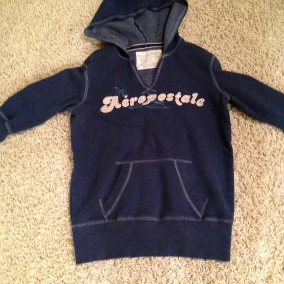 Navy Aeropostale sweatshirt