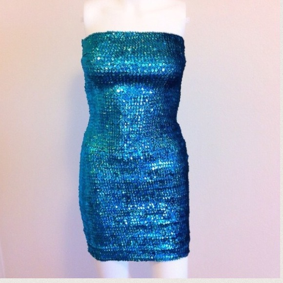 🔻SOLD🔻🎉HP🎉Bling Blueish Dress - Picture 3 of 4