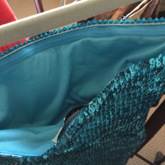 🔻SOLD🔻🎉HP🎉Bling Blueish Dress - Picture 4 of 4