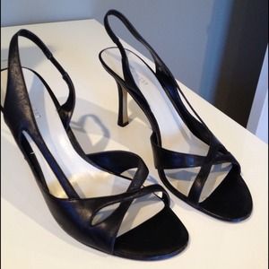 ✂PRICE CUT✂ Nine West black leather sling backs