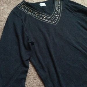 Black 3/4s long sleeve
