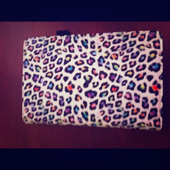 Kindle Fire cheetah print case!