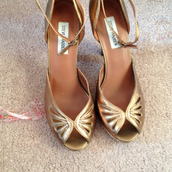 Steve Madden 8.5 M