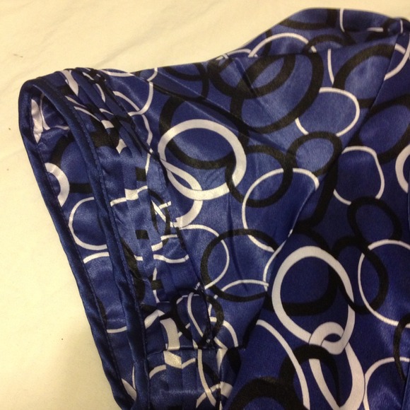 Short sleeve blouse retro - Picture 3 of 4