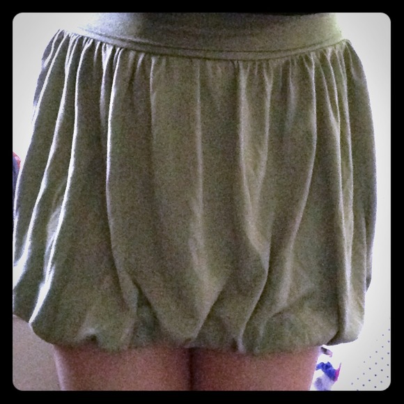 Cute green mini-skirt!