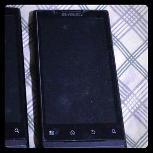 virgin mobile motorola triumph