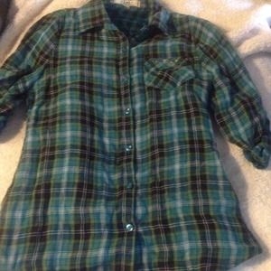 ❌SOLD❌Blue Plaid L.E.I shirt size Medium