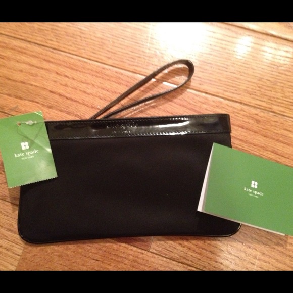 ⛔SOLD!⛔Kate Spade wristlet