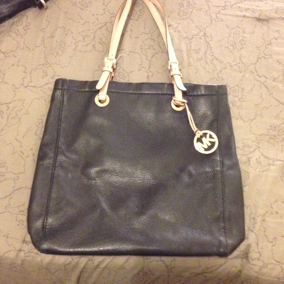 REDUCED! Black Michael kors handbag--authentic!