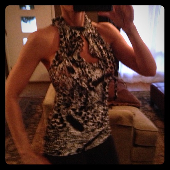 🚨!!Traded!!! 🚨Hot Hot!! 😘 Animal Print Halter