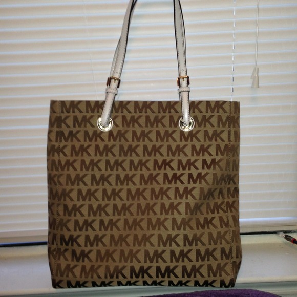 ❌Traded ❌Michael kors tote!