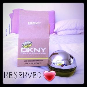❤️RESERVED for @jackie42085❤️ DKNY Be Delicious