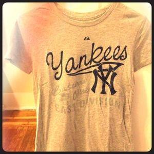 NY Yankees Tee