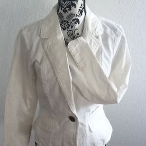 M-White blazer