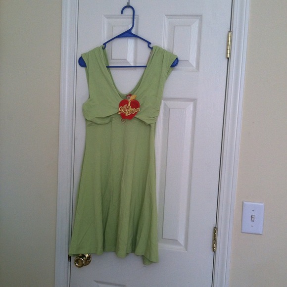 Soft green short dress