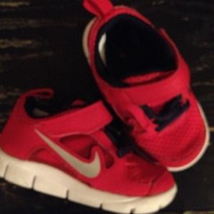 Nike free run toddler boy shoes