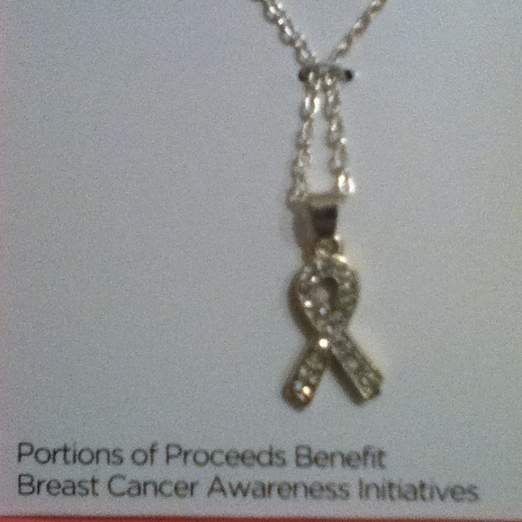 SOLD given Free with next purchase / Necklace