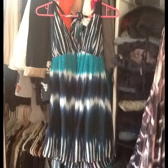 Printed halter dress. Cute colors!!