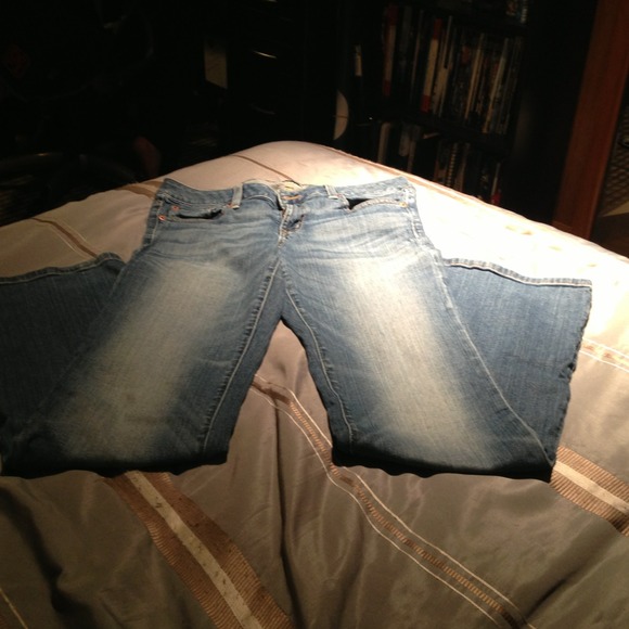 American Eagle Boot Cut Jeans (long)