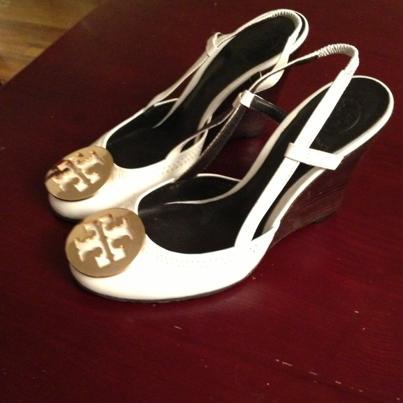 SOLD Tory Burch Wedges - Picture 2 of 4