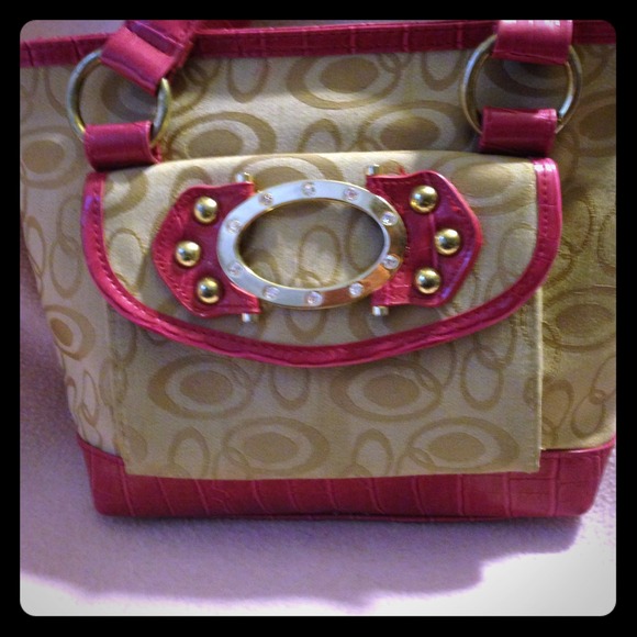 Cute purse - Picture 1 of 2
