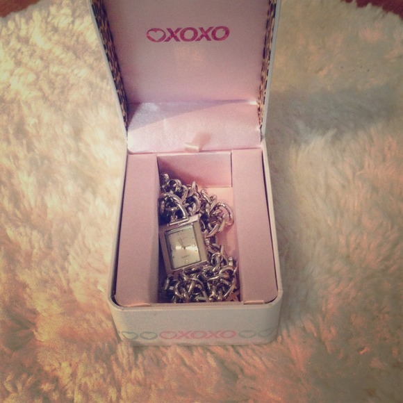 XOXO watch