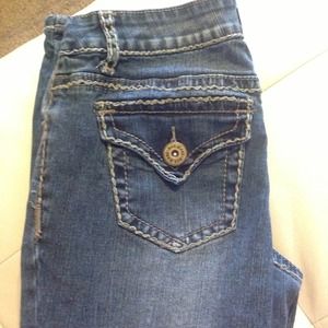 ❌SOLD❌Size 7 great detail on pocket!