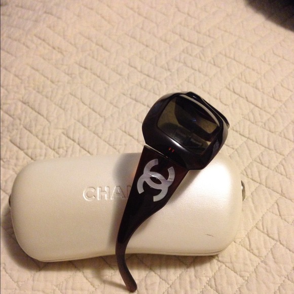 Chanel large frames - Picture 2 of 7