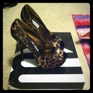 Cheetah Steve Madden heels