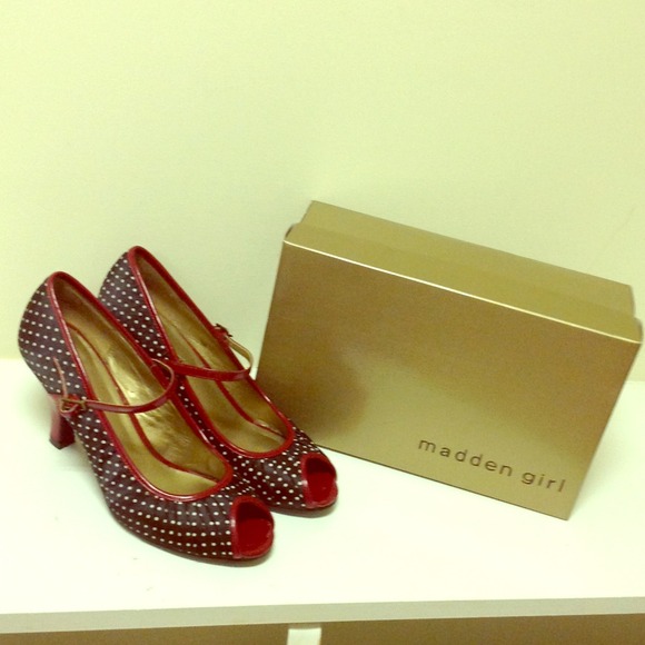 **sold**Madden girl Mary Jane