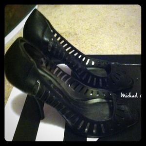 Jessica Simpson black peep toe heels