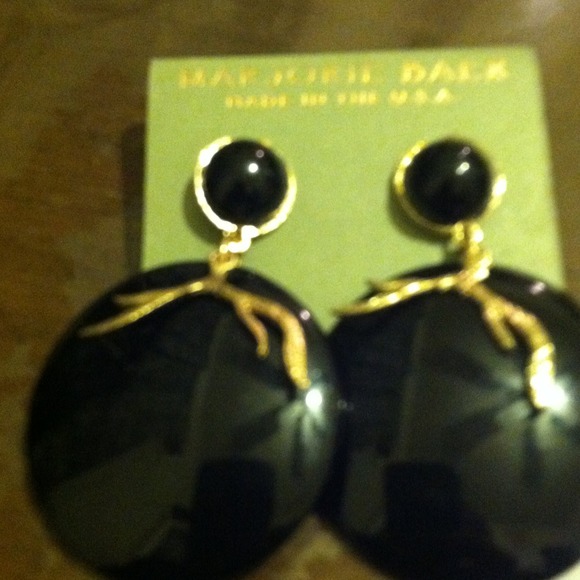 Earings