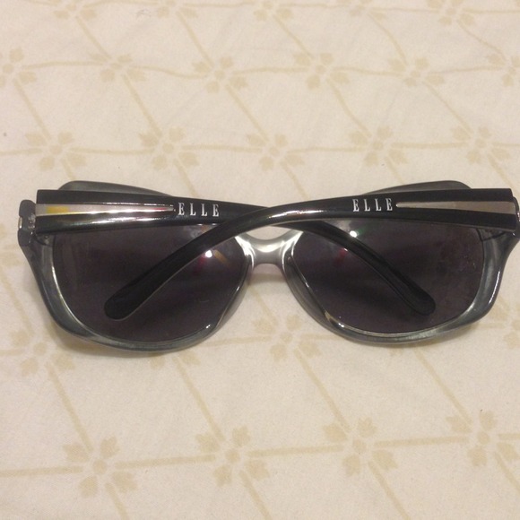 Elle Sunglasses 😎👓 - Picture 2 of 3