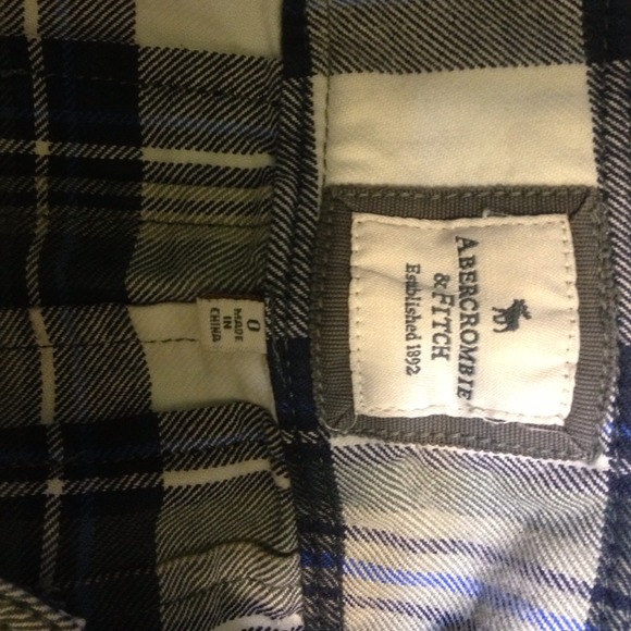 New without tag Abercrombie mini skirt size 0 - Picture 3 of 3